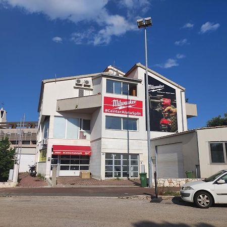 Sofia Apartment Сплит Екстериор снимка