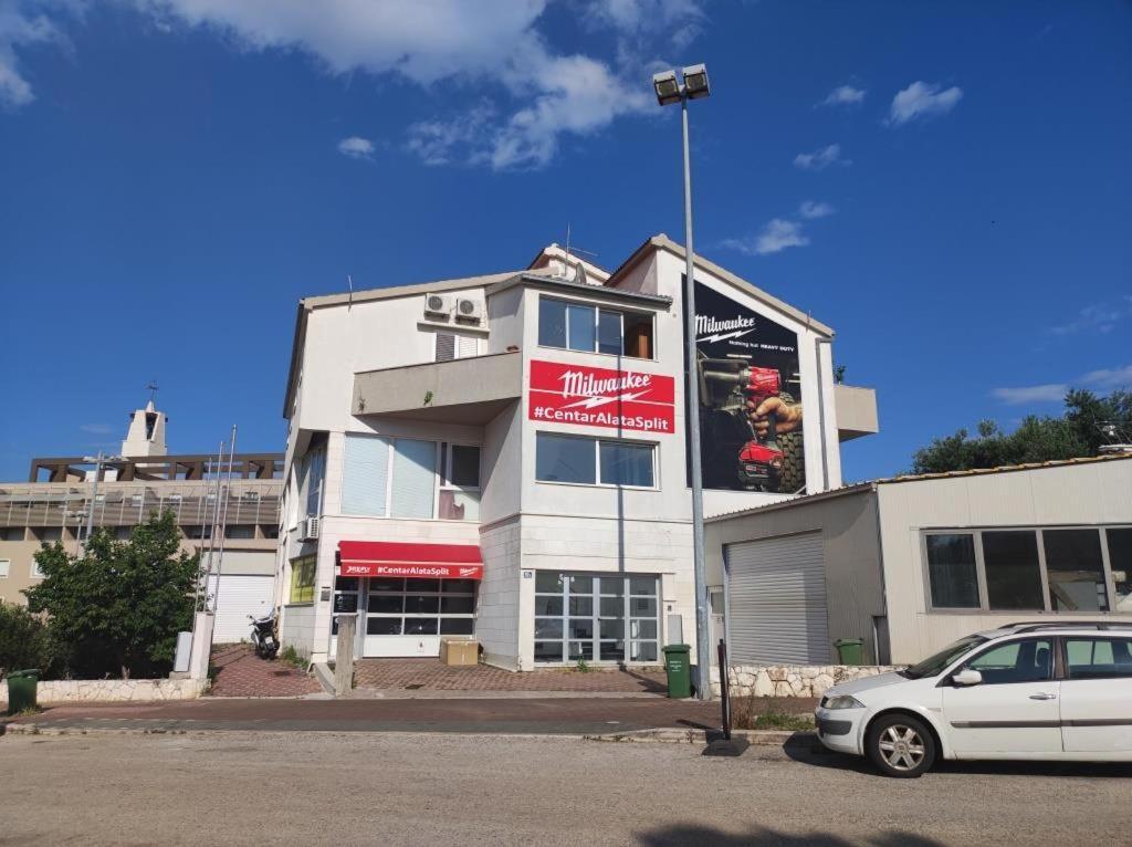 Sofia Apartment Сплит Екстериор снимка